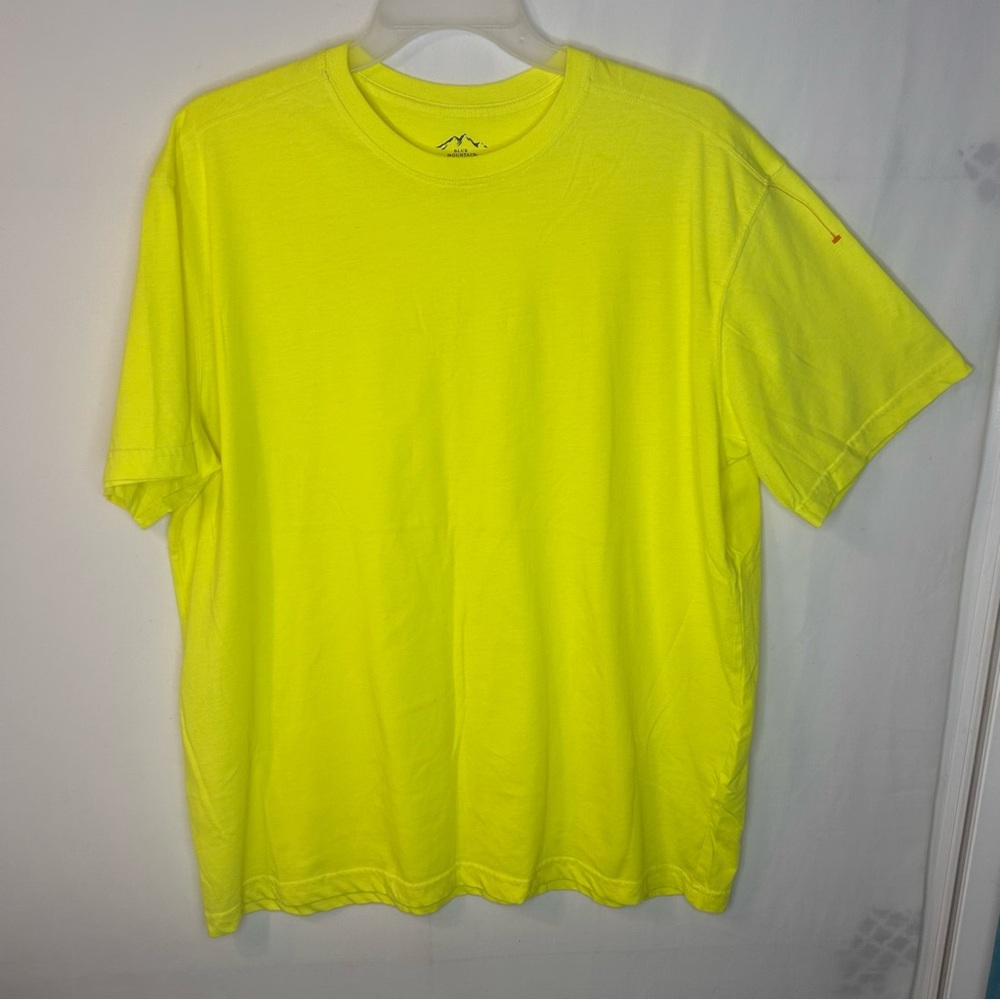 Blue Mountain Men's Bright Yellow T-Shirt  Short Sleeve Size XL